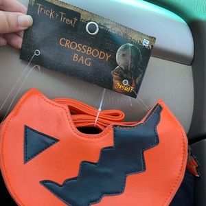 Rare spirit Halloween Trick R treat cross body bag